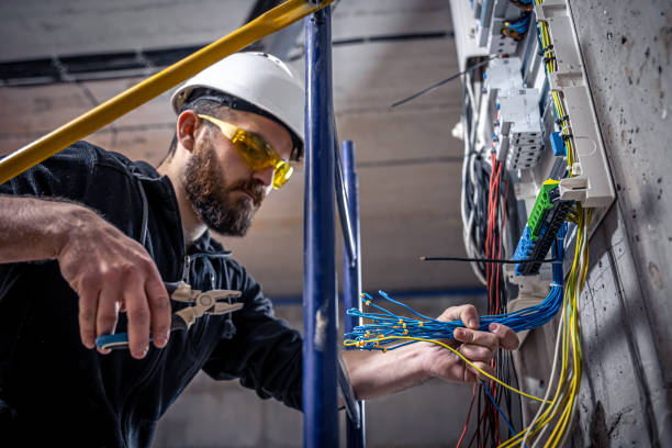 Best Commercial Electrician Services  in Town And Country, WA